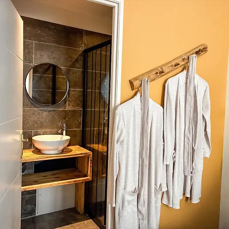 Le Rempart Du Boudoir à Apartamento *